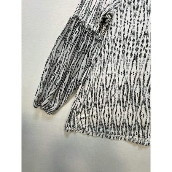 Lane Bryant Womens Blouse Top Size 18/20 Black White Geo Long Sleeve Ruffle - Picture 12 of 12